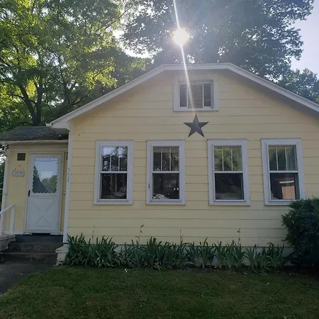 Experience South Haven - Little Yellow Cottage Extérieur photo