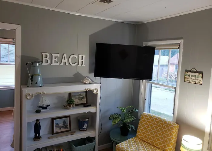 Experience South Haven - Little Yellow Cottage